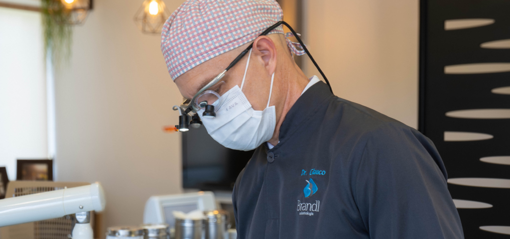 Dr. Glauco Fabrício Brandl, especialista em Prótese Dentária na Brandl Odontologia – foto 3